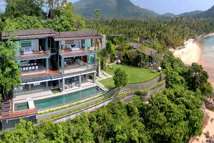 An inspiring oceanfront classic that takes elegant tropical luxury to the next level