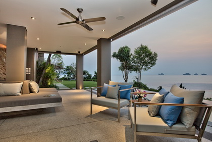 An inspiring oceanfront classic that takes elegant tropical luxury to the next level