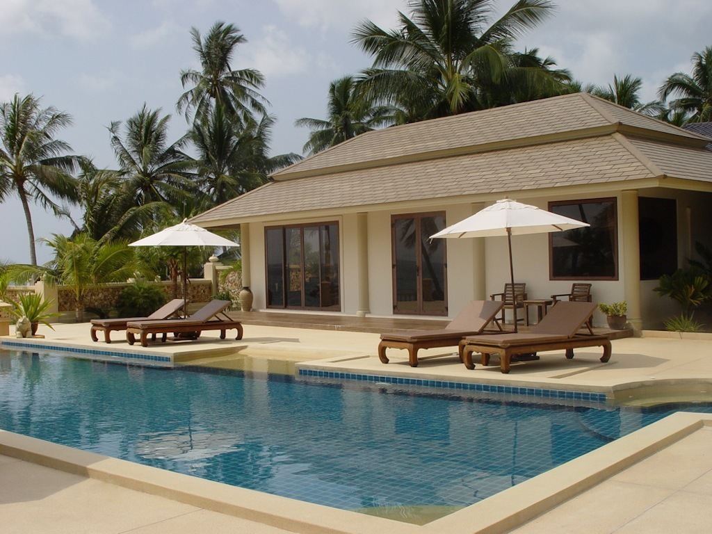 Luxury Beach Mansion 