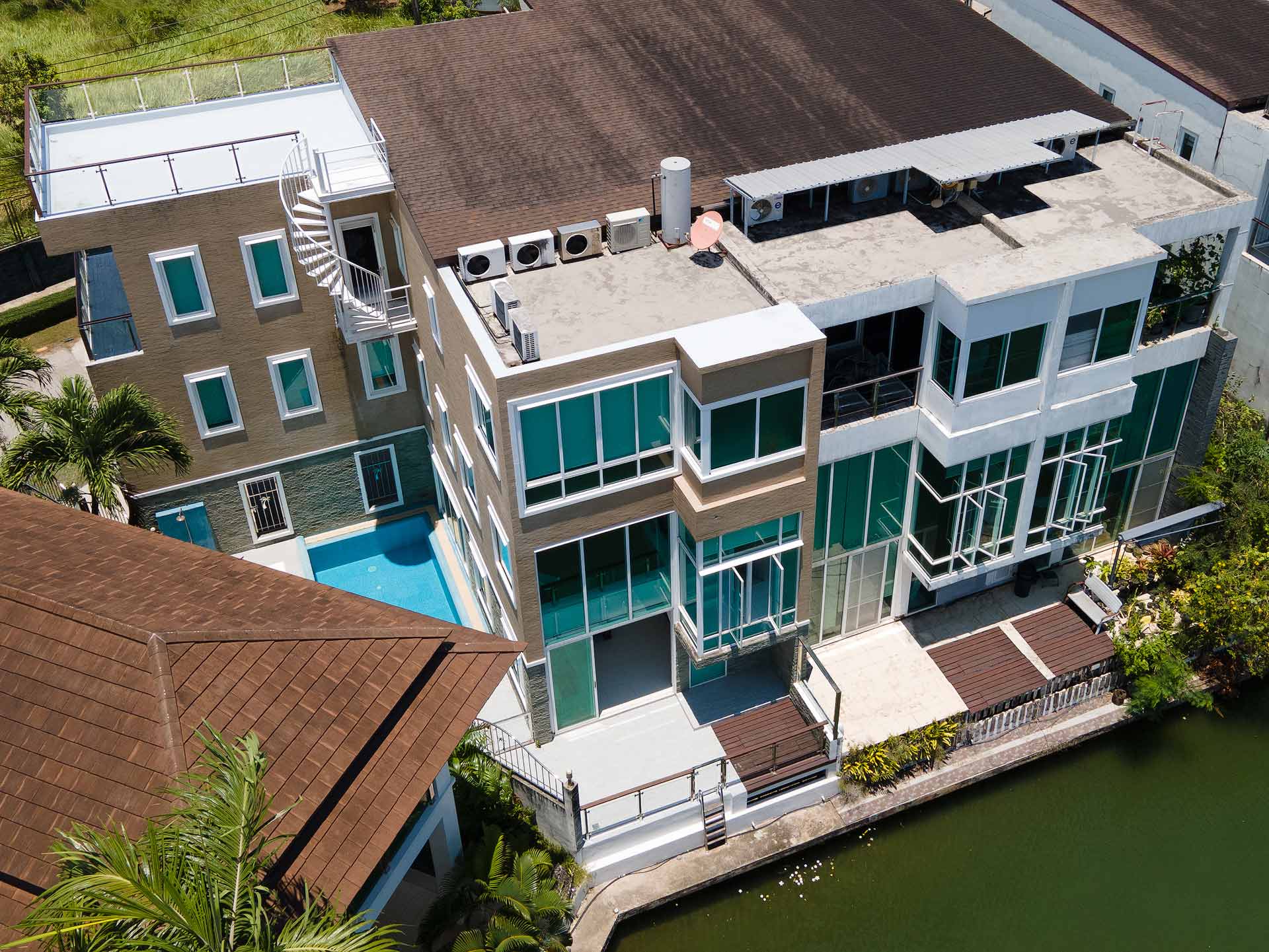 Boat Lagoon Water Front Townhouse For Sale Phuket (Thai-Real.com)