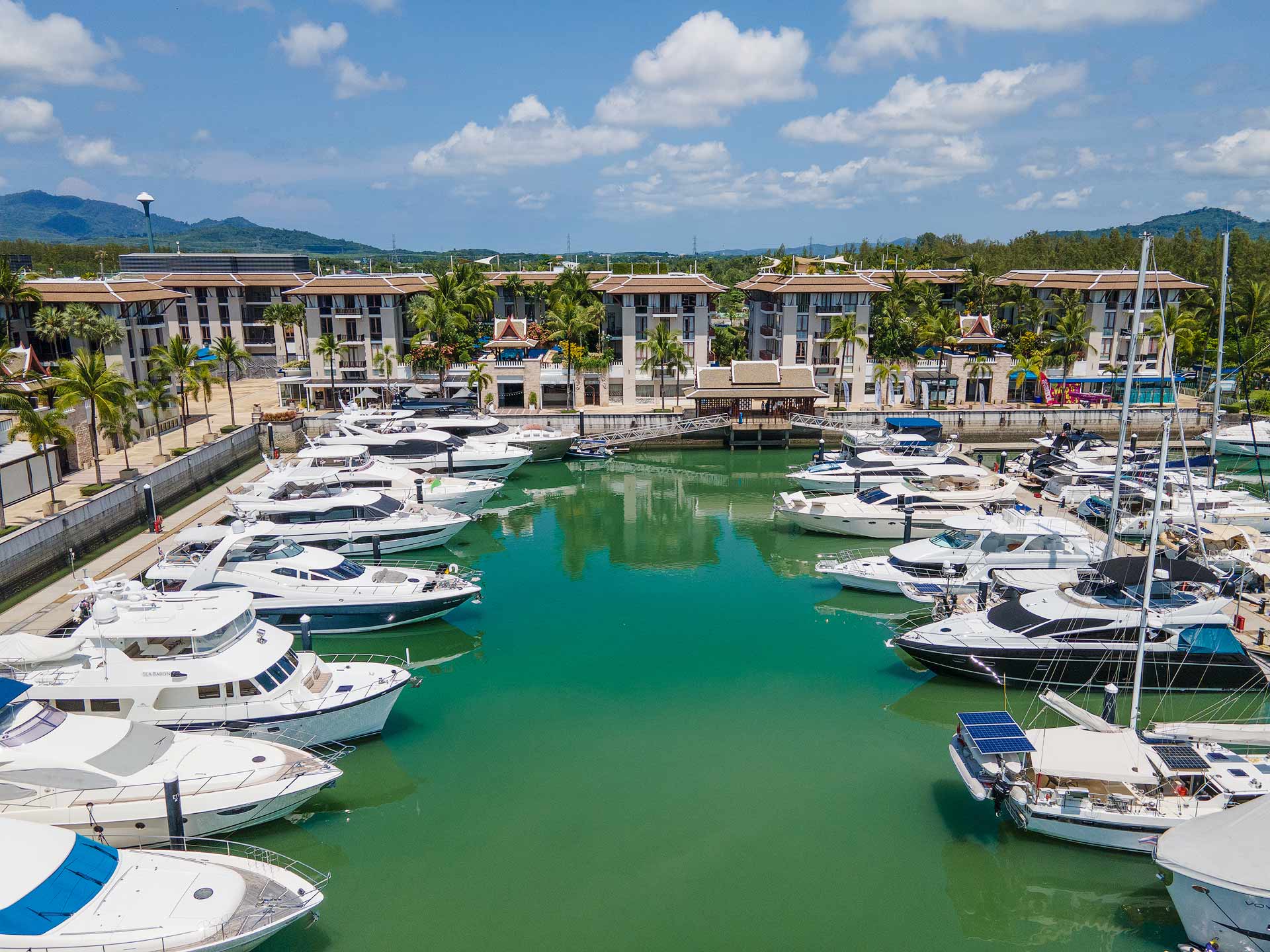 Royal Phuket Marina Penthouse For Sale (Thai-Real.com)