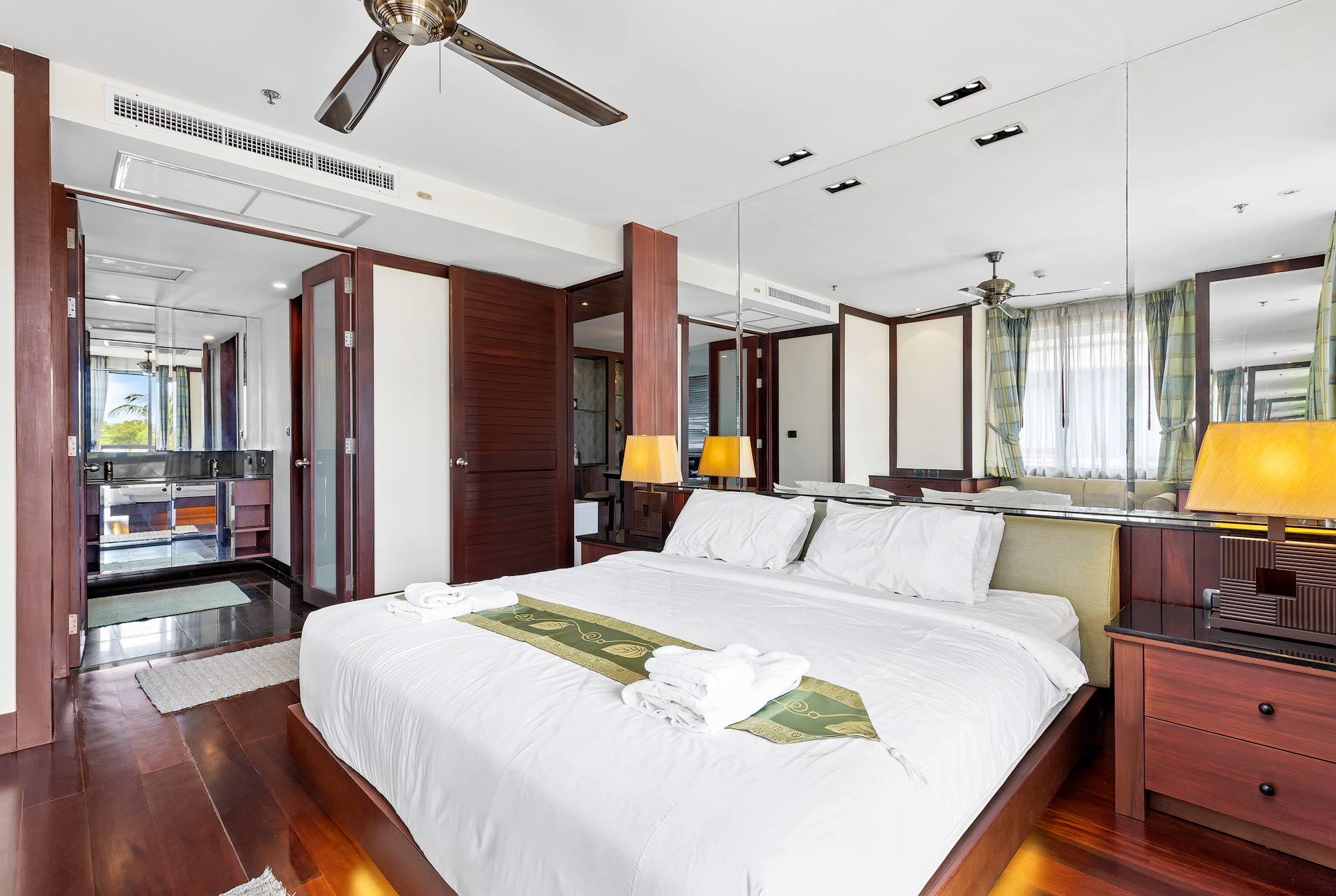 Royal Phuket Marina Penthouse For Sale (Thai-Real.com)