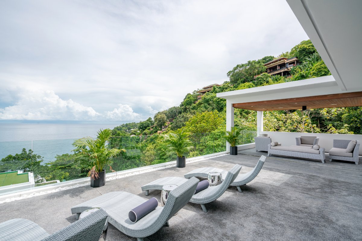Silver Moon Luxury Villa For Sale Cape Amarin, Phuket (Thai-Real.com)