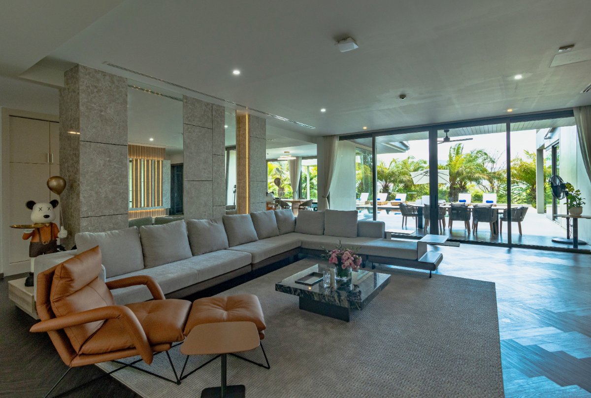 Villa Lion For Sale Layan Beach Phuket (Thai-Real.com)