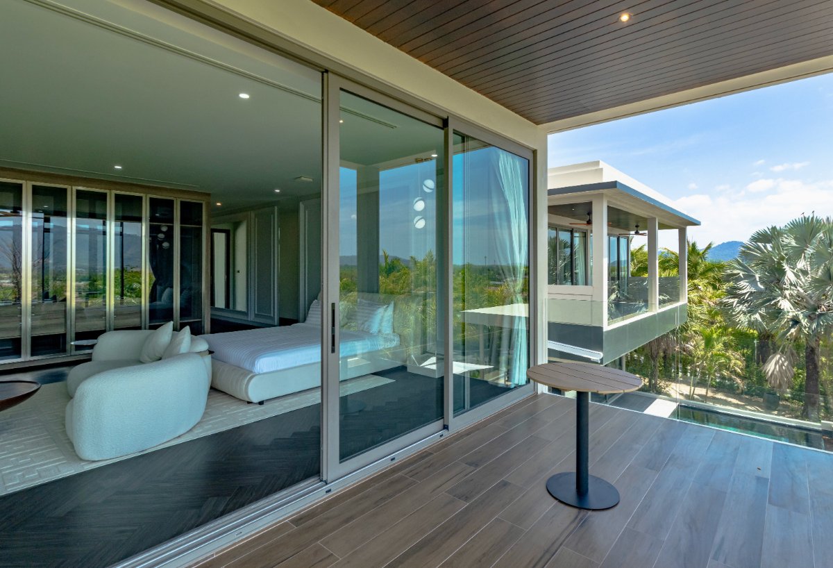Villa Lion For Sale Layan Beach Phuket (Thai-Real.com)