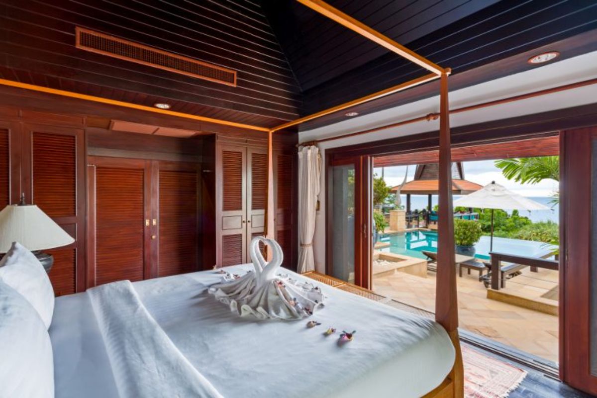 Baan Hen Luxury Sea View Villa For Sale Kata (Thai-Real.com)