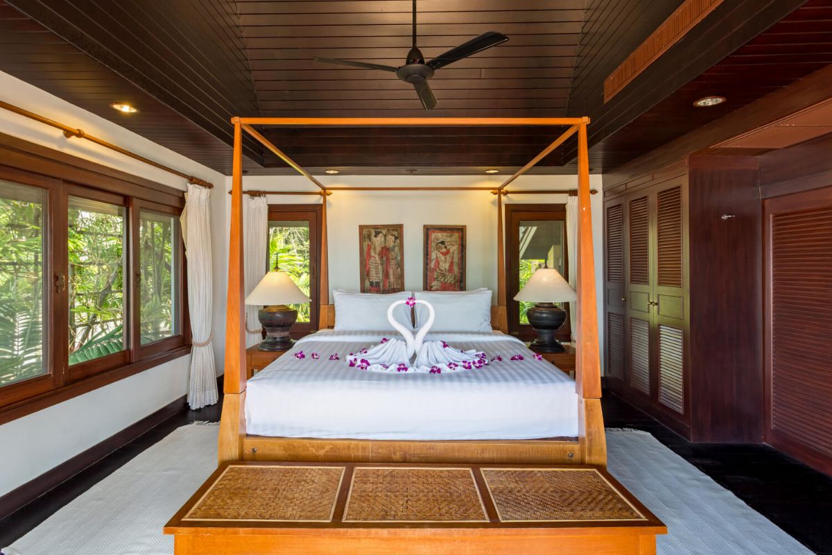 Baan Hen Luxury Sea View Villa For Sale Kata (Thai-Real.com)
