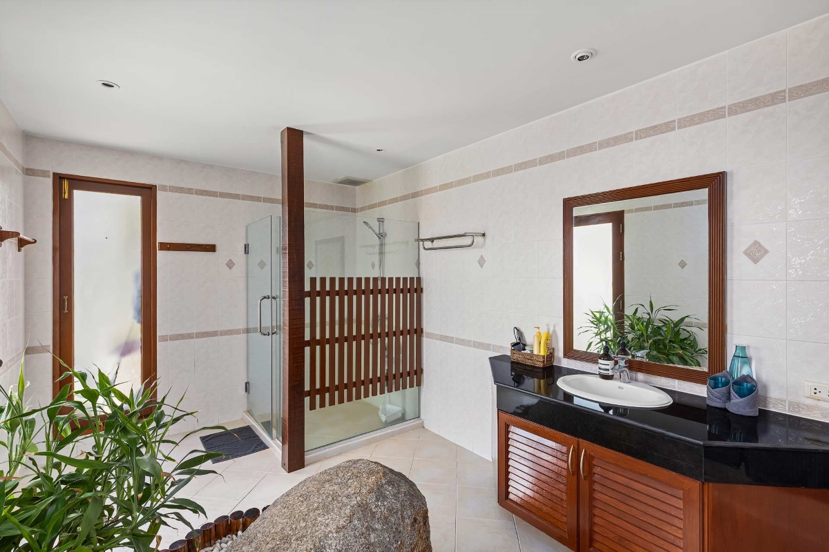 NakaThani Villa Estate For Sale Kamala Phuket (Thai-Real.com)