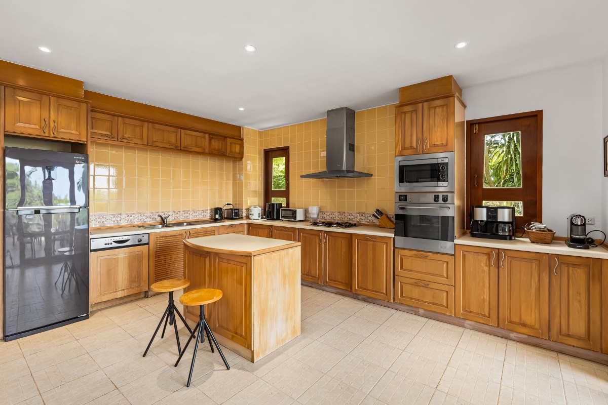 NakaThani Villa Estate For Sale Kamala Phuket (Thai-Real.com)